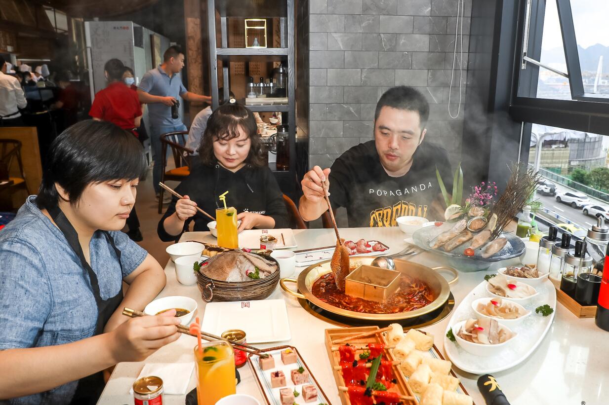 火鍋店明明生意很好，為什么利潤(rùn)卻很低？