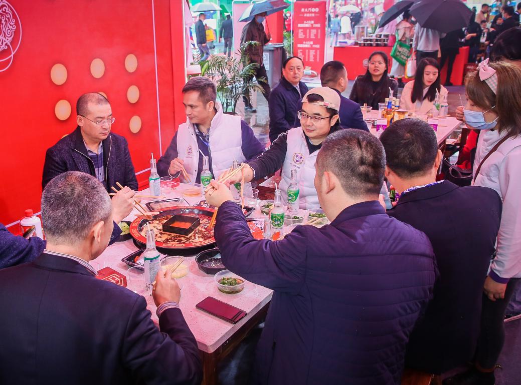 如何聯系朝天門火鍋總部？加盟電話是多少？