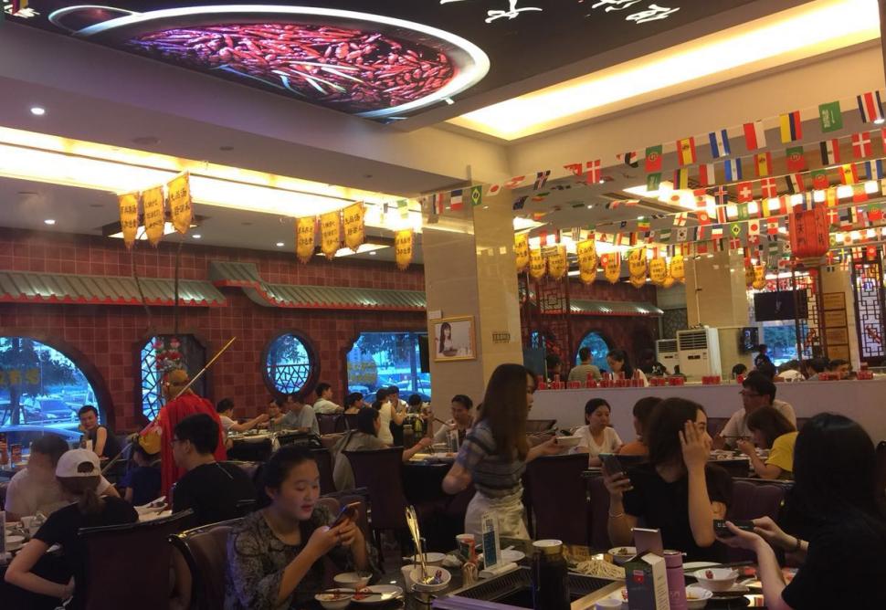 大石橋開火鍋加盟店，要掌握這三個(gè)賺錢要素！