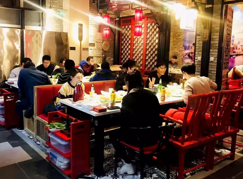 加盟朝天門火鍋怎么樣？全能型品牌中心助你引流！